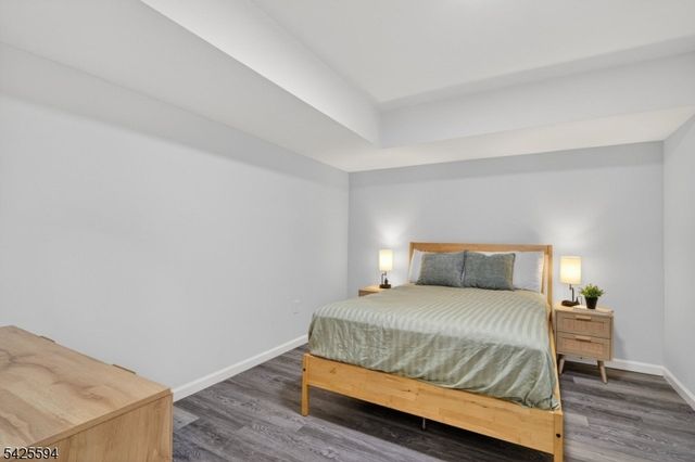 15 Sweney Ct, Hillsborough Twp., NJ 08844