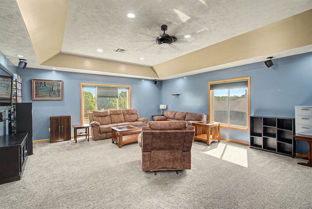 1112 Republic Cir, Salina, KS 67401