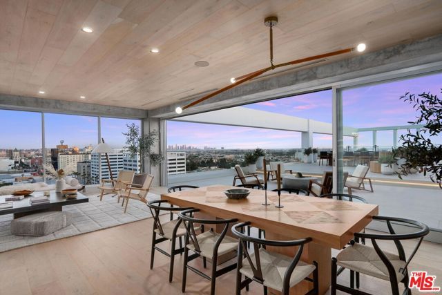 7135 Hollywood Boulevard PHE, Los Angeles, CA 90046