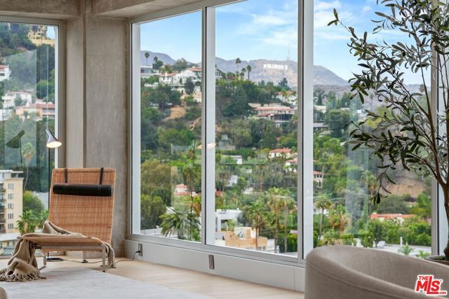 7135 Hollywood Boulevard PHE, Los Angeles, CA 90046