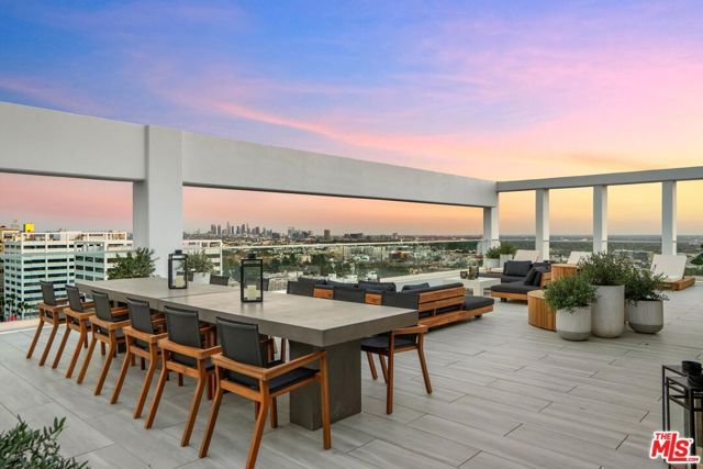 7135 Hollywood Boulevard PHE, Los Angeles, CA 90046