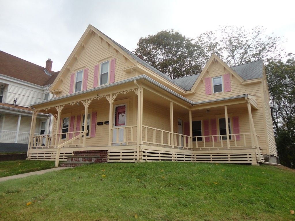 38 Winter St 2, Franklin, MA 02038