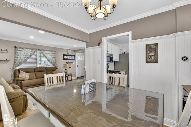 13187 Commonwealth Street, Southgate, MI 48195