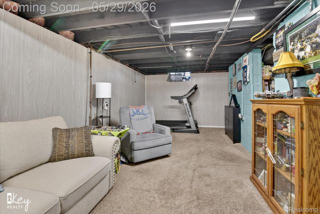 13187 Commonwealth Street, Southgate, MI 48195