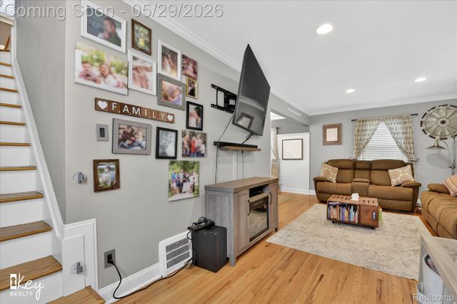 13187 Commonwealth Street, Southgate, MI 48195