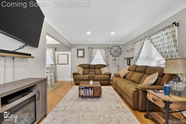 13187 Commonwealth Street, Southgate, MI 48195