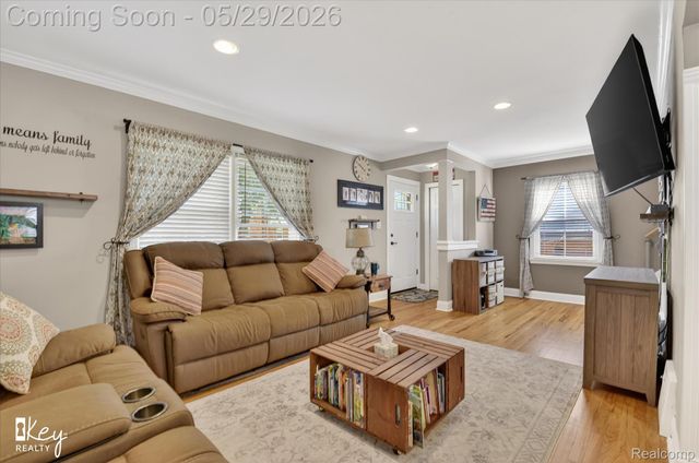 13187 Commonwealth Street, Southgate, MI 48195