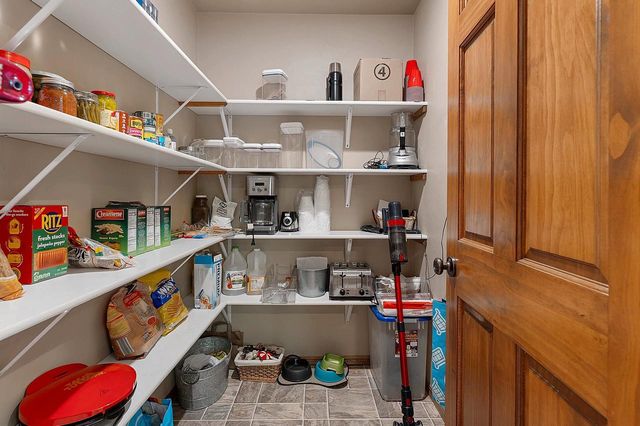 2277 J EDWARD COURT, Suamico, WI 54313