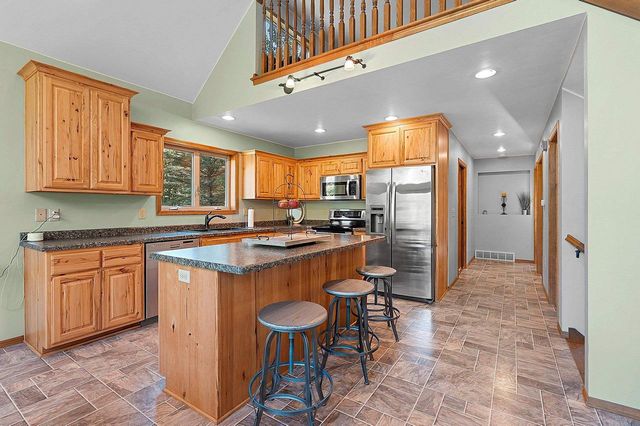 2277 J EDWARD COURT, Suamico, WI 54313