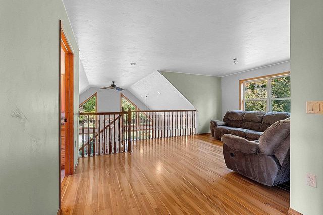 2277 J EDWARD COURT, Suamico, WI 54313