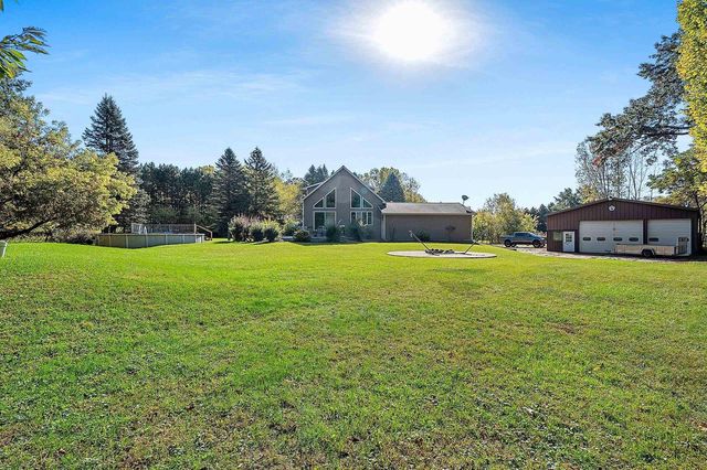2277 J EDWARD COURT, Suamico, WI 54313