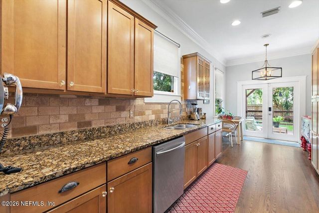 1902 N MARKET Street, Jacksonville, FL 32206