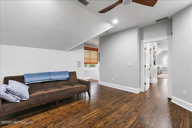 1902 N MARKET Street, Jacksonville, FL 32206