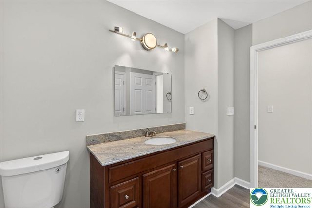 1073 Westside Drive, Newfoundland, PA 18445