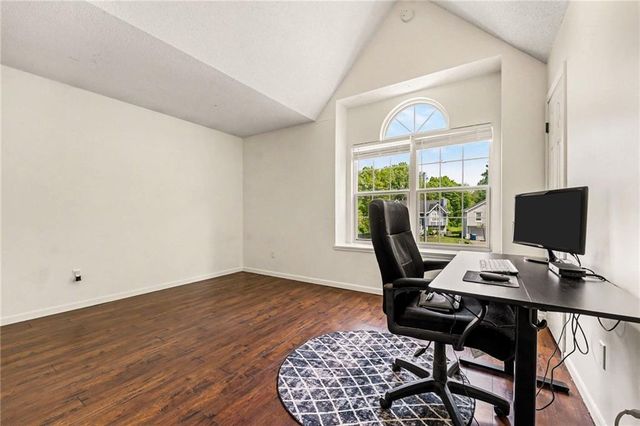 1127 Cardinal Drive, Liberty, MO 64068