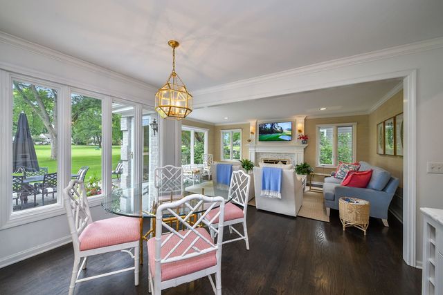 1010 Thunderbird Lane, Naperville, IL 60563