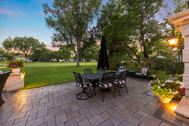 1010 Thunderbird Lane, Naperville, IL 60563