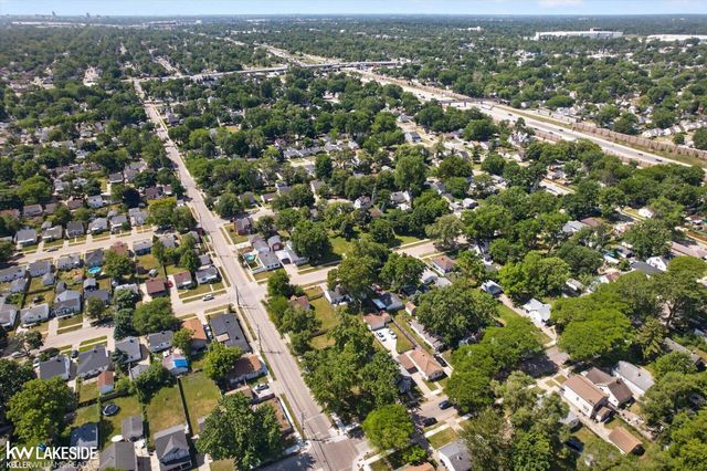 1336 E Meyers Avenue, Hazel Park, MI 48030