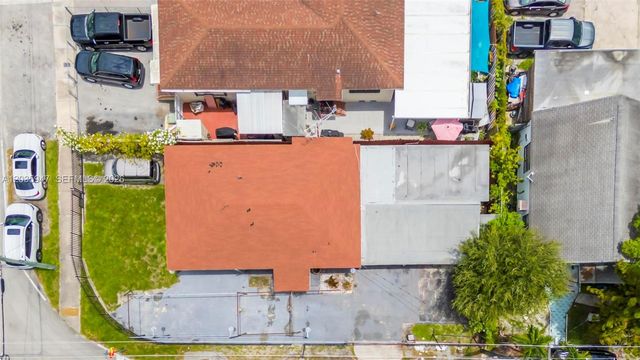 2300 NW 9th Street, Miami, FL 33125