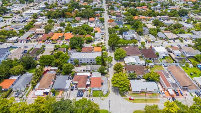 2300 NW 9th Street, Miami, FL 33125