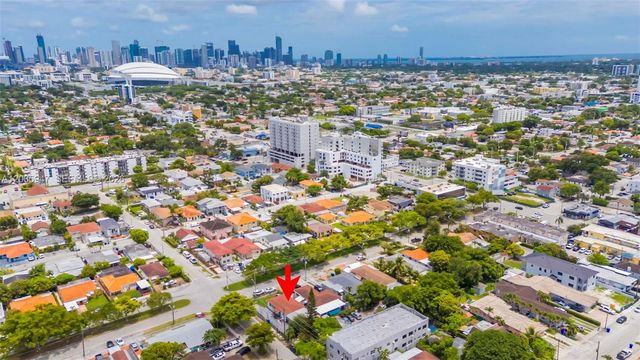 2300 NW 9th Street, Miami, FL 33125