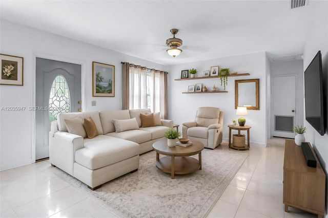 2300 NW 9th Street, Miami, FL 33125