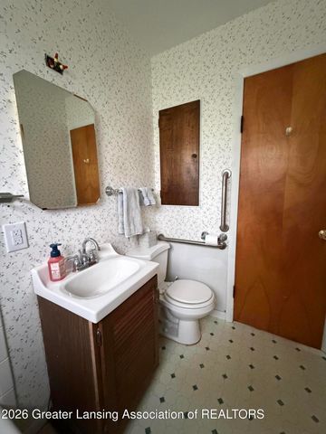 6054 Daft Street, Lansing, MI 48911