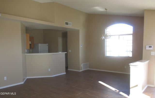 5784 RICK HUSBAND Drive, El Paso, TX 79934