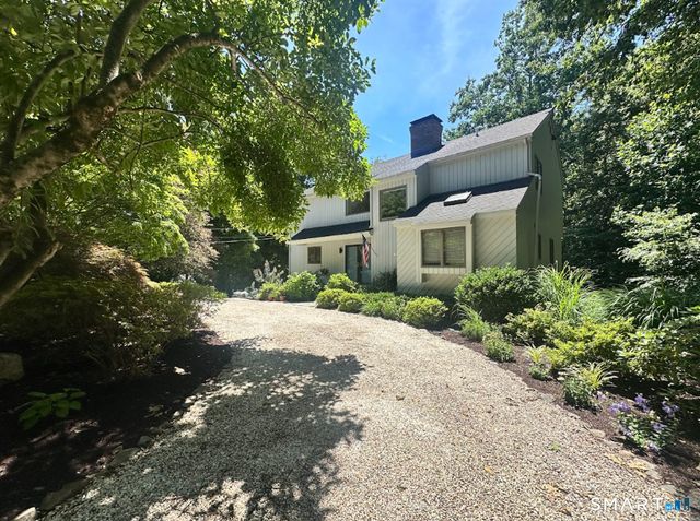19 Brookhill Lane, Norwalk, CT 06851