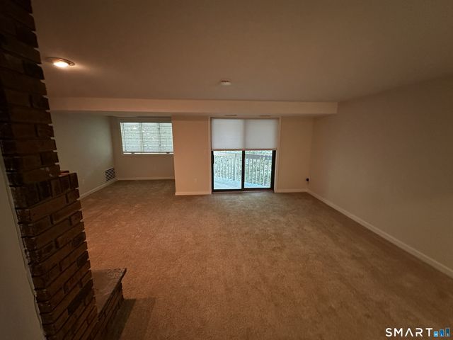 19 Brookhill Lane, Norwalk, CT 06851