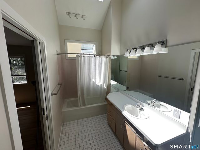 19 Brookhill Lane, Norwalk, CT 06851