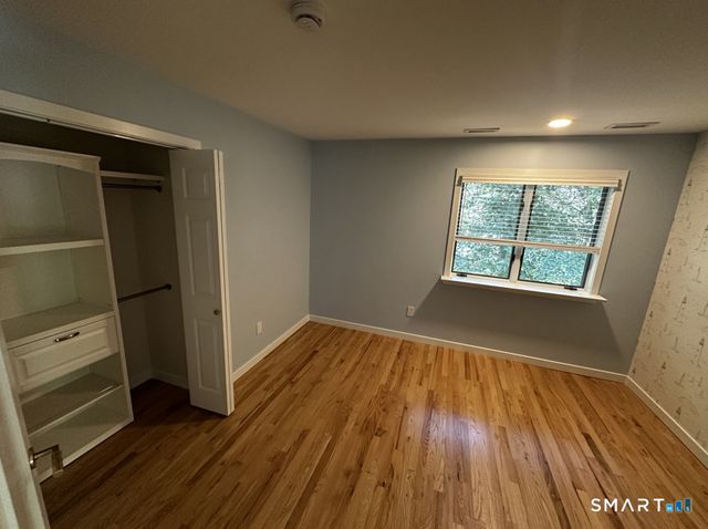 19 Brookhill Lane, Norwalk, CT 06851