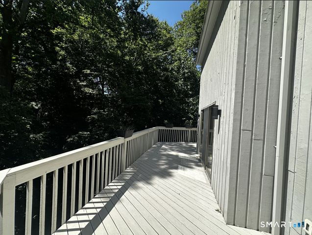 19 Brookhill Lane, Norwalk, CT 06851