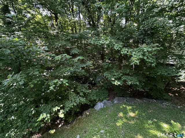 19 Brookhill Lane, Norwalk, CT 06851