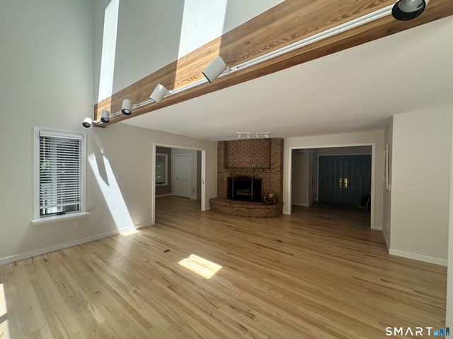19 Brookhill Lane, Norwalk, CT 06851