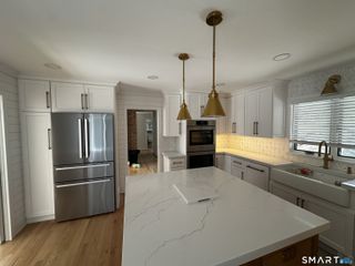19 Brookhill Lane, Norwalk, CT 06851