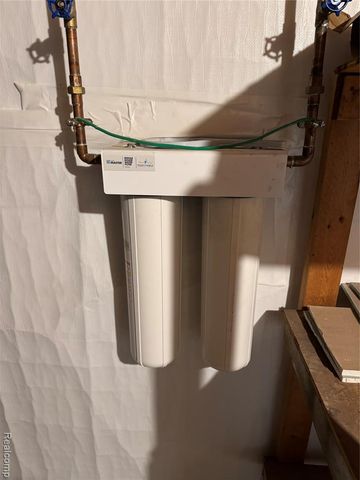 8309 Potomac Street, Center Line, MI 48015