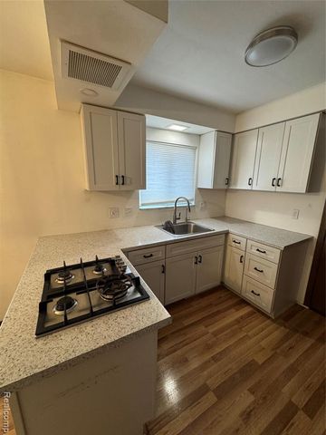 8309 Potomac Street, Center Line, MI 48015