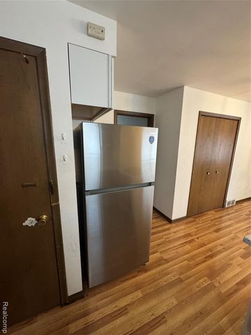 8309 Potomac Street, Center Line, MI 48015