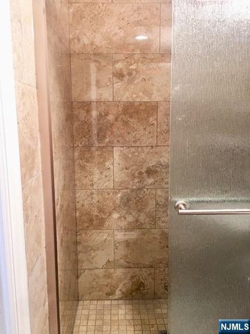 231 Warren Avenue BSMT, Fort Lee, NJ 07024