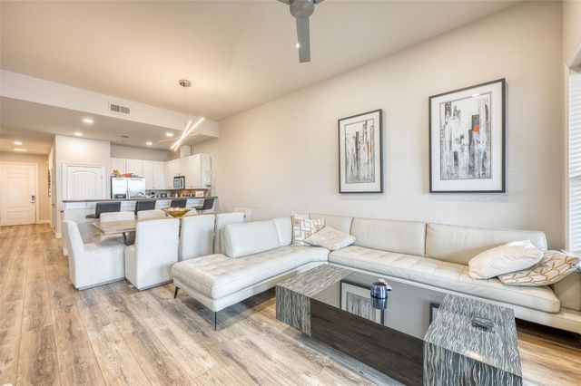 101 West Bank 64, Horseshoe Bay, TX 78657