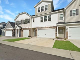 1821 Honey Milk RD, Chesapeake, VA 23323