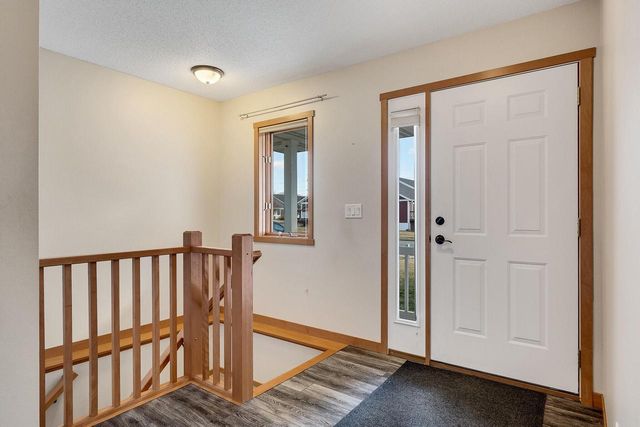 1392 Rosewood TRAIL, Onalaska, WI 54650