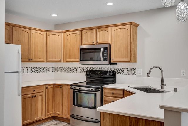 1392 Rosewood TRAIL, Onalaska, WI 54650