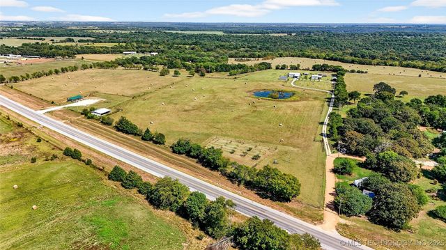 16980 Hayes Road, Kingston, OK 73439