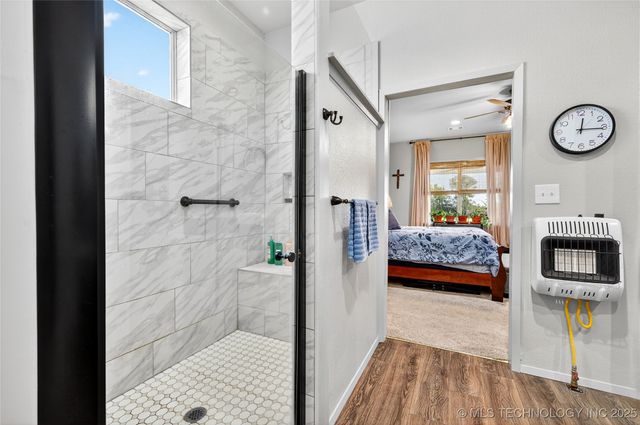 16980 Hayes Road, Kingston, OK 73439