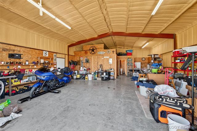 16980 Hayes Road, Kingston, OK 73439