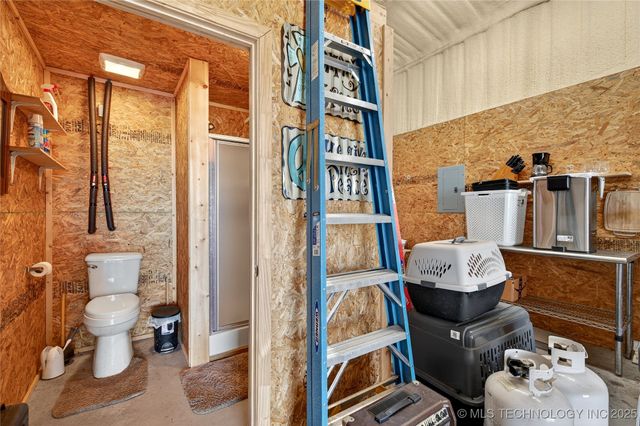 16980 Hayes Road, Kingston, OK 73439