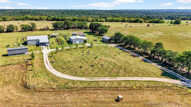 16980 Hayes Road, Kingston, OK 73439