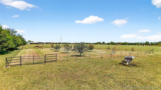 16980 Hayes Road, Kingston, OK 73439